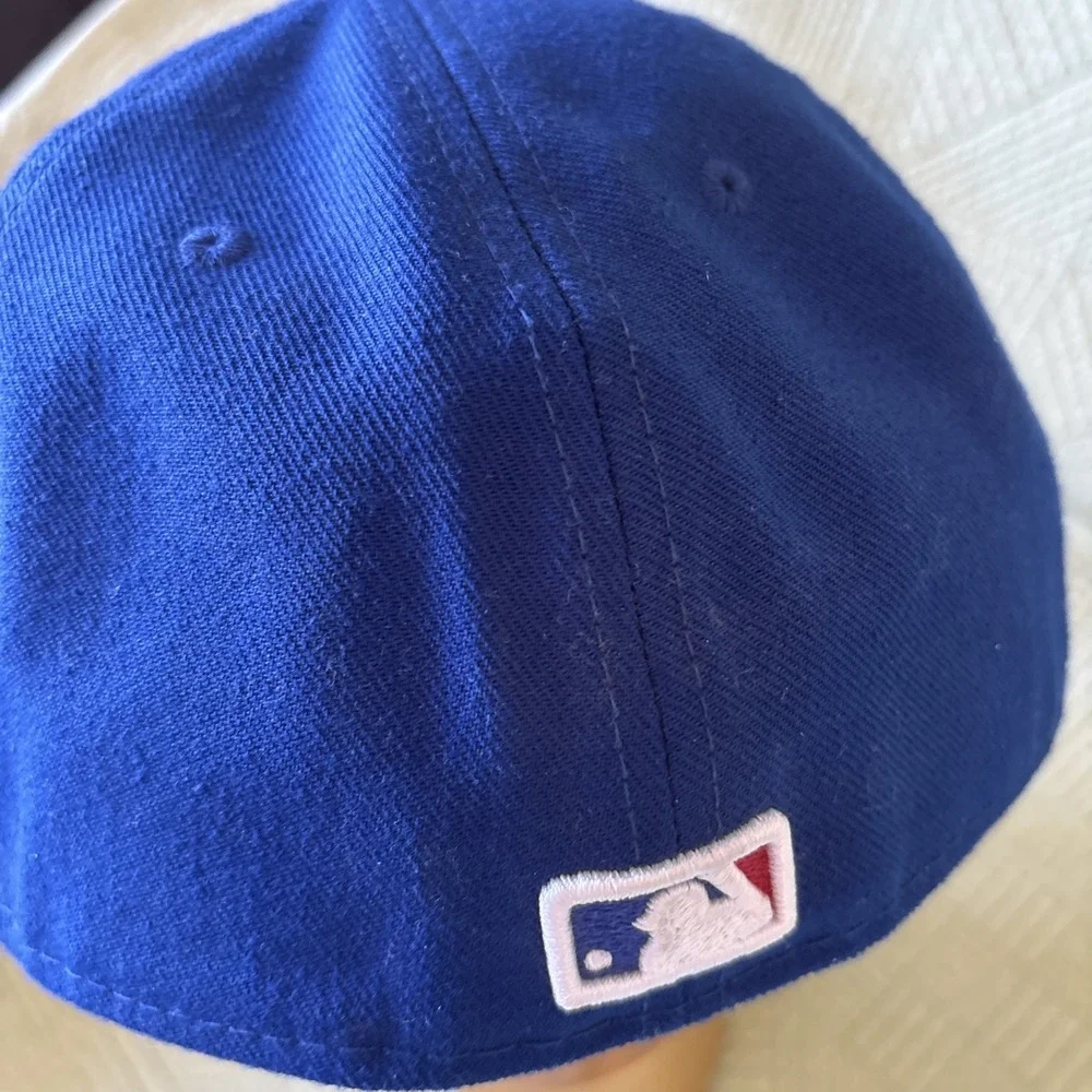 Chicago Cubs New Era 59FIFTY Fitted Hat Size 7 1/8 Royal Blue MLB Baseball Cap